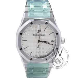 The Audemars Piguet Royal Oak Selfwinding 15500ST.OO.1220ST.04 luxury pre-owned watch front view