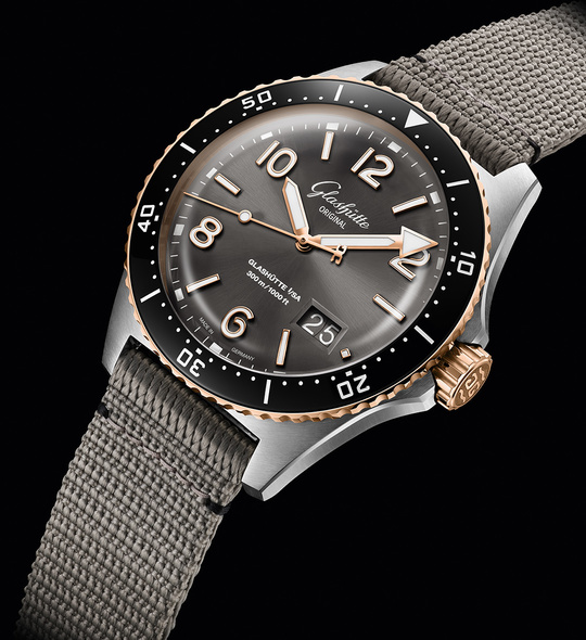 SeaQ Panorama Date Luxury Watch | Westime