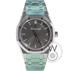 The Audemars Piguet Royal Oak Selfwinding 15500ST.OO.1220ST.02 luxury pre-owned watch front view
