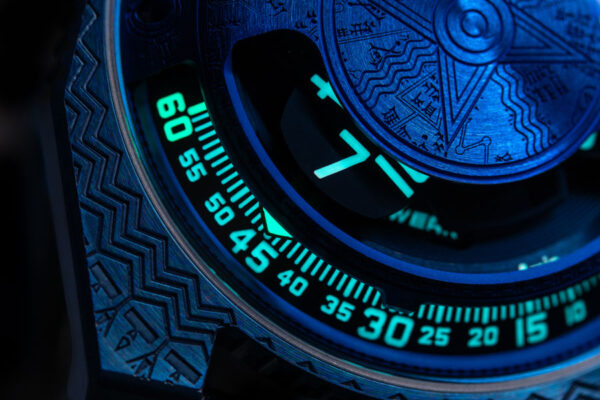 URWERK UR-100V TIME AND CULTURE II, Sumer, close up on seconds,luxury men's watch