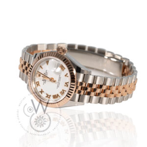 Rolex Lady-Datejust 279171 featuring a 28mm Everose gold and Oystersteel case, white dial, and fluted bezel.