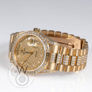 Rolex Day-Date R18138895 in yellow gold with factory diamond dial